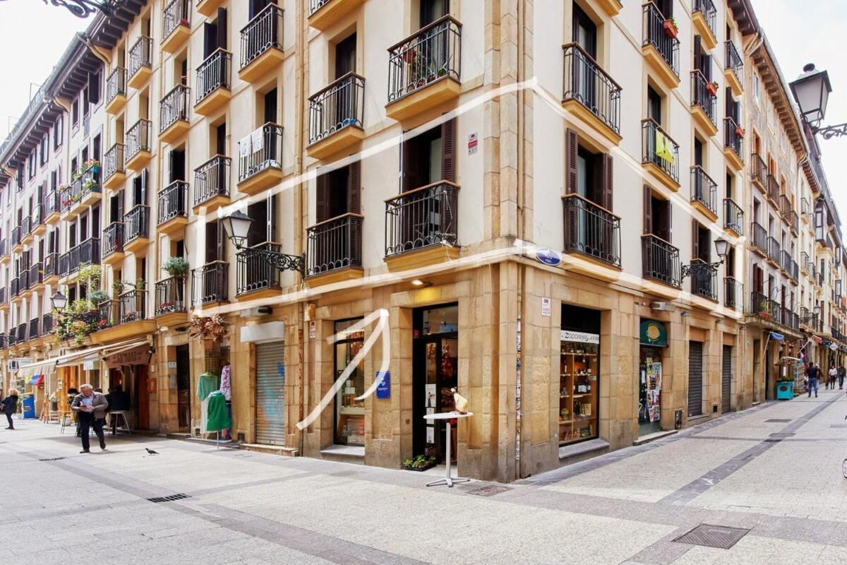 8 Balconies Heart Of The Old Town Apartment San Sebastian Ngoại thất bức ảnh